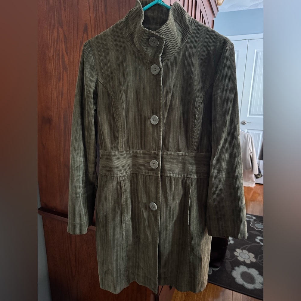 J. Jill Green Trench Coat with Elegant Tailored Design